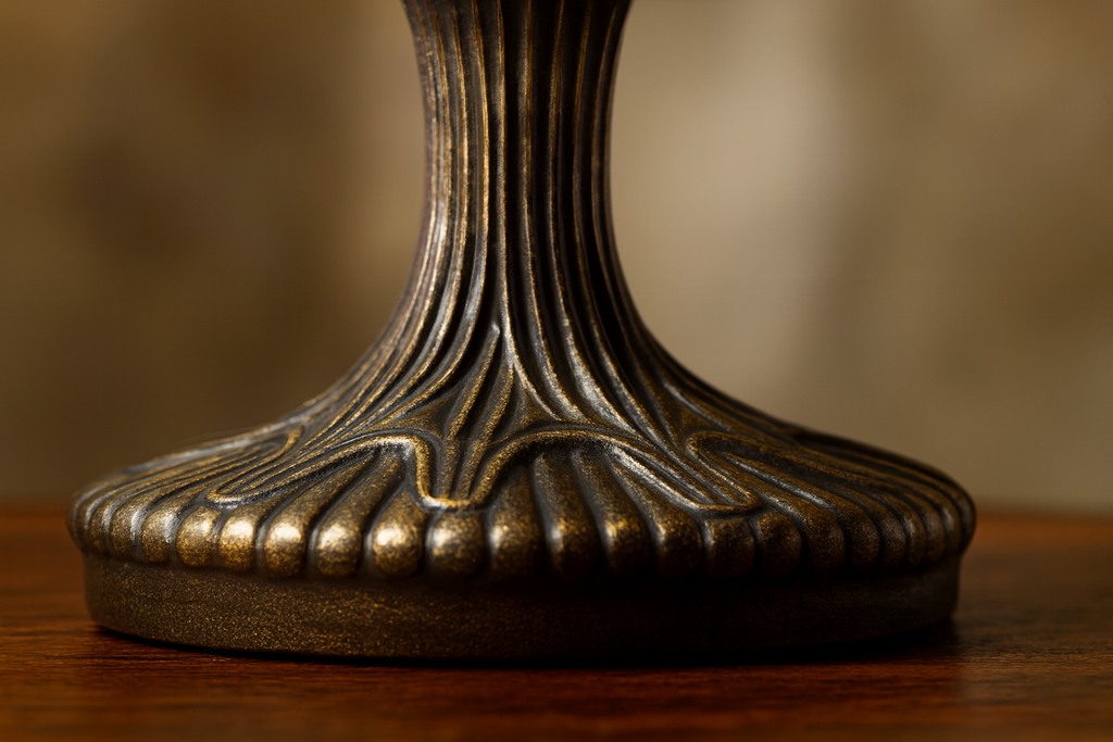 BELOFAY Premium Tiffany Table Lamp - Peakcock Style